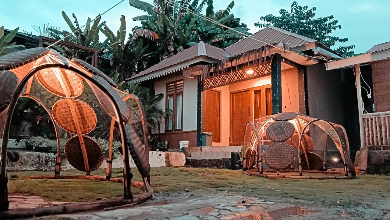 Lontart Guesthouse Nggorang Exterior foto